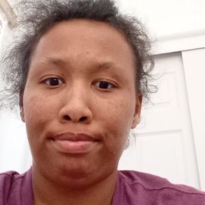 Meet your Posher, Desiree